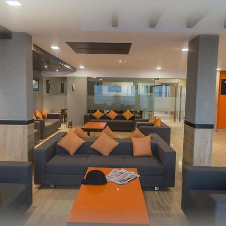 Hotel Ahmedabad, Satellite Esterno foto
